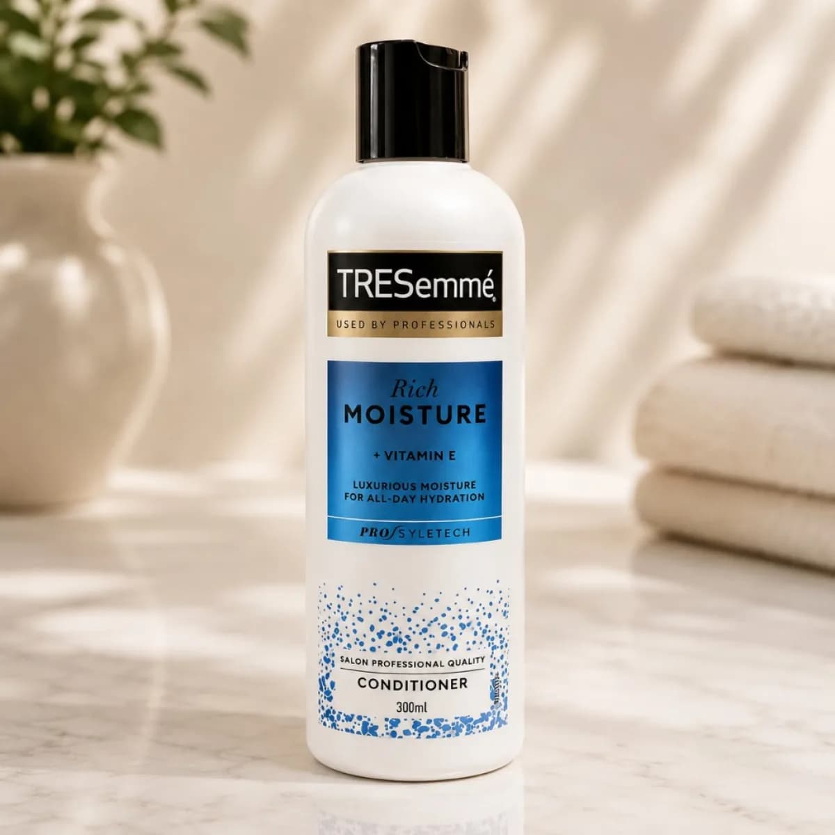 Rich Moisture Conditioner 300 ml bottle